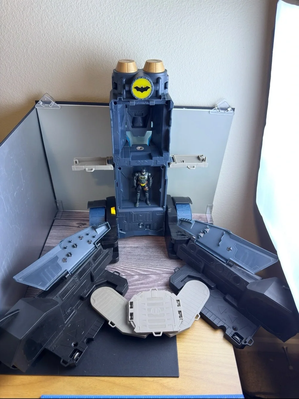 Batman Transforming Batmobile Batcave Playset w/ Batman Figure Lights & Sounds